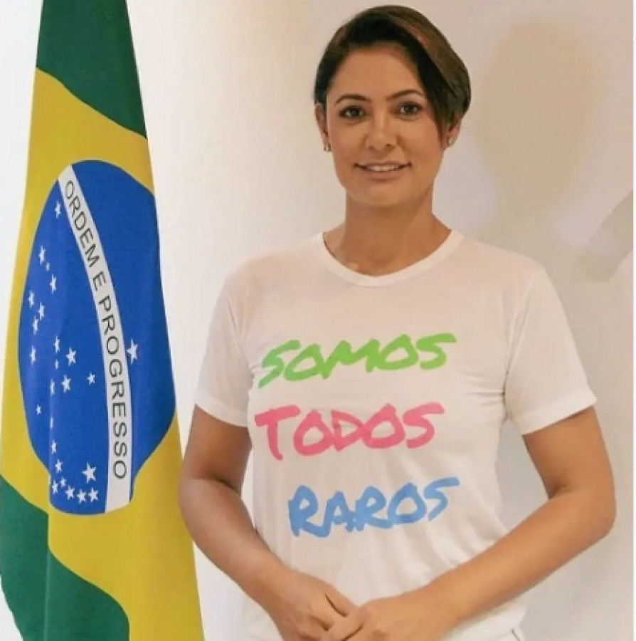 Michelle Ganha Pl Mulher Sal Rio De R Mil E Viagens Pelo