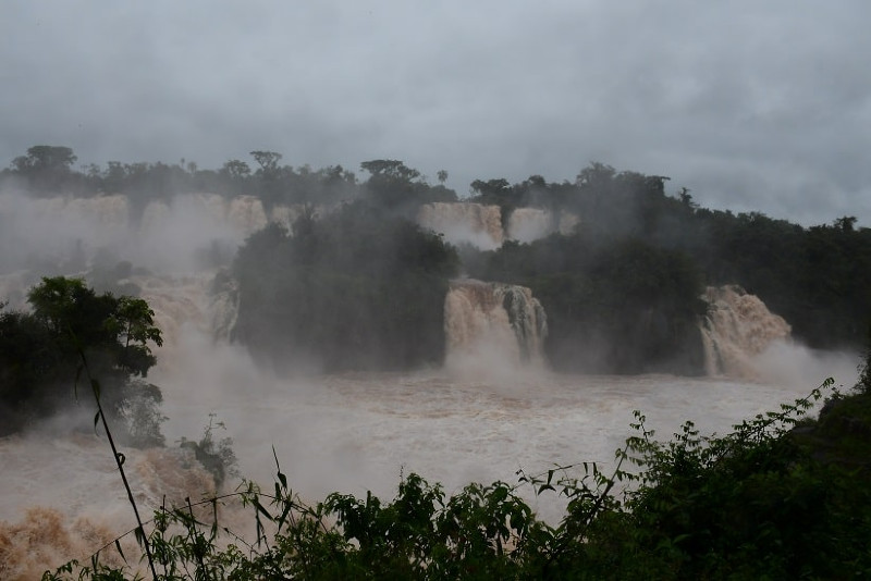 Cataratas Do Igua U Vaz O De Gua Bate Recorde E Chega A Interditar