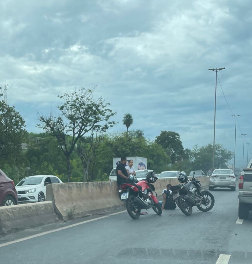 Acidente Em Viaduto Da Miguel Sutil Causa Congestionamento Na Avenida