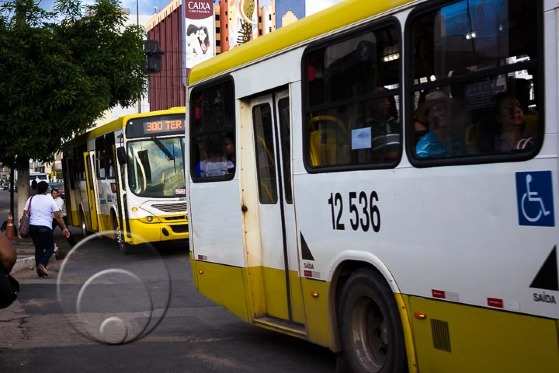 Ônibus/transporte público