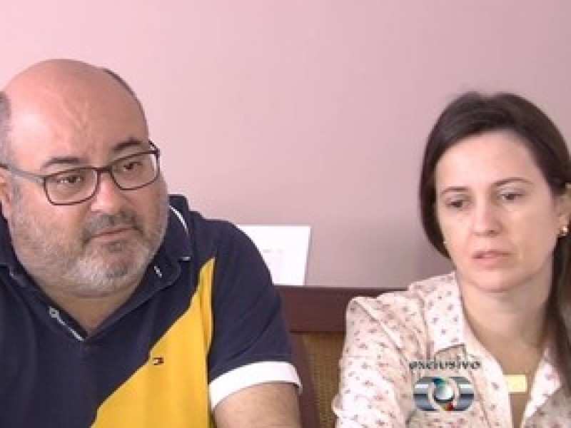 Cantor Cristiano Araújo e a namorada morrem após acidente em Goiás