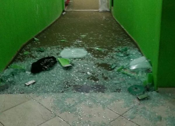 pORTA QUEBRADA EM VG