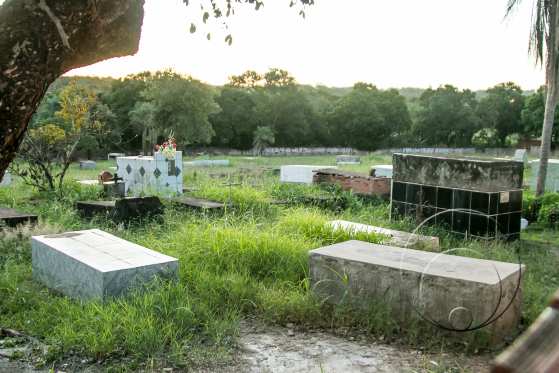 cemitério do despraiado  