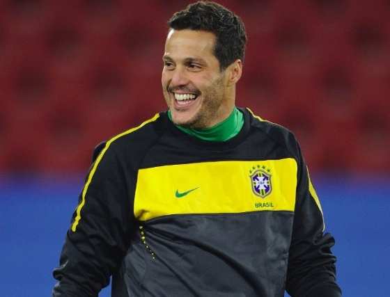 goleiro julio cesar