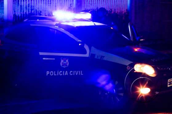 policia civil/a noite