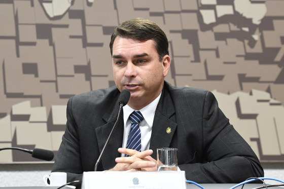 Flávio Bolsonaro (PSL) (2).jpg
