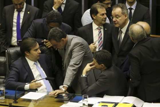 Rodrigo Maia e deputados vota??o reforma da Previd?ncia