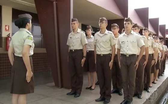 Escolas militares