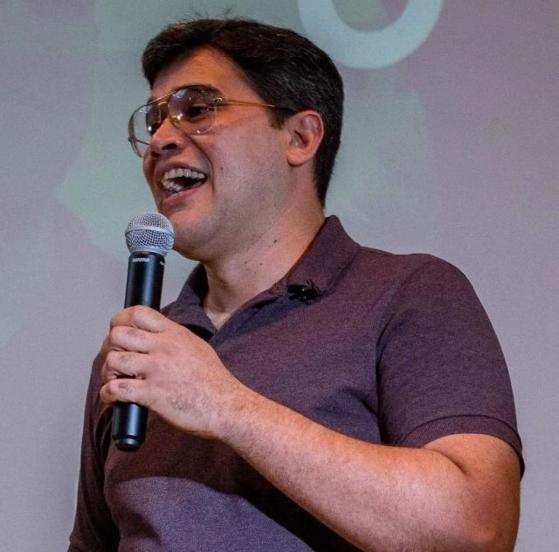 FELIPE CORREA