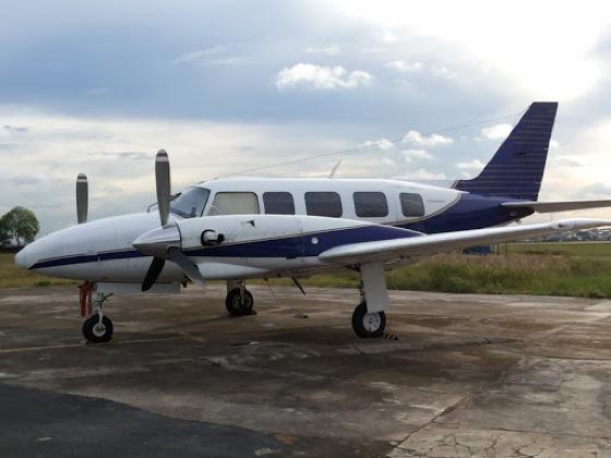 AVIÃO BIMOTOR.jpg