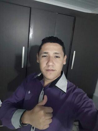 dj.jpg