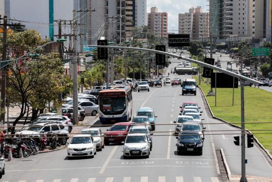 carros cuiaba.jpg