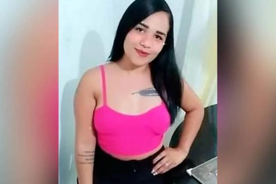 MULHER MORTA COM TACO DE BEISEBOL