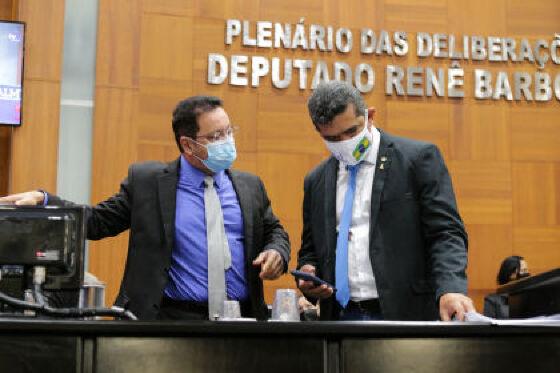 BOTELHO.jpg