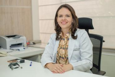 Médica Leticia França - oncologista