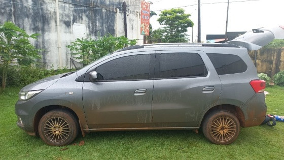 carro apreendido claudia.jpg