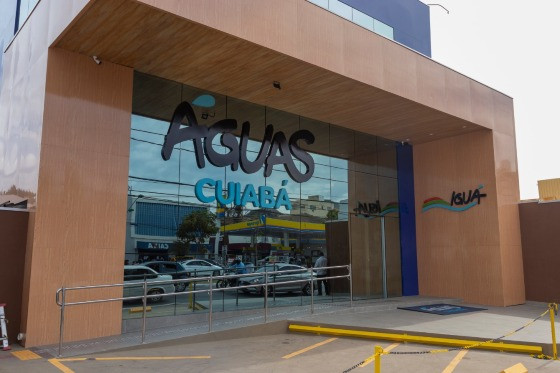 águas
