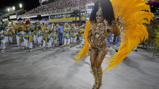 ACIDENTE COM FANTASIA