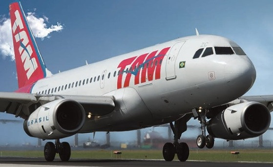 Avião TAM