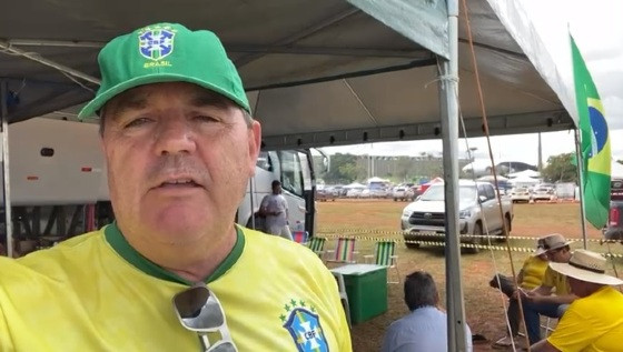 Prefeito Tapurah acampa em Brasília