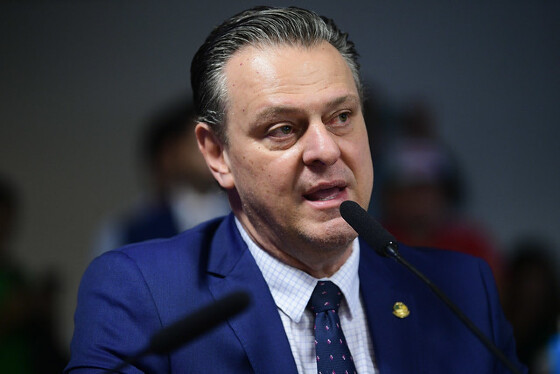 Carlos Fávaro 