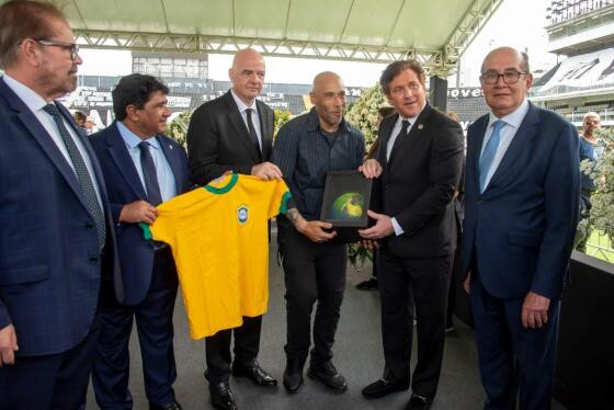 ministro gilmar mendes velório pelé