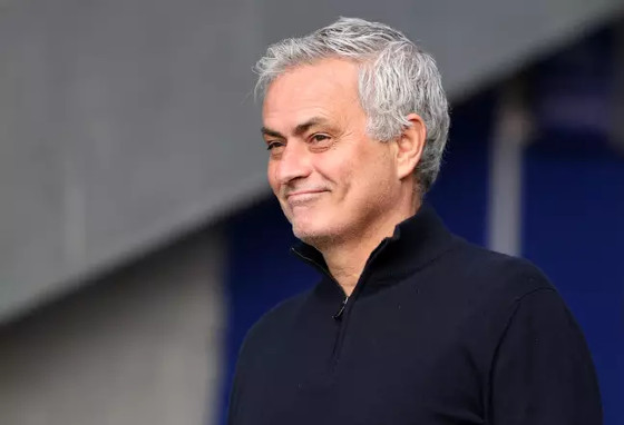JOSÉ MOURINHO 
