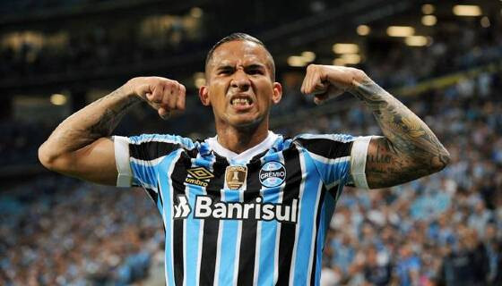 Jael cuiabano atacante