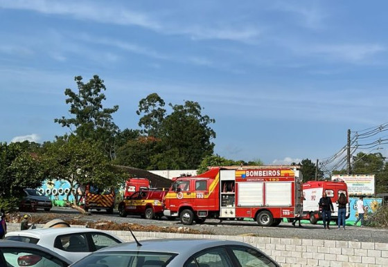 ESCOLA EM BLUMENAU