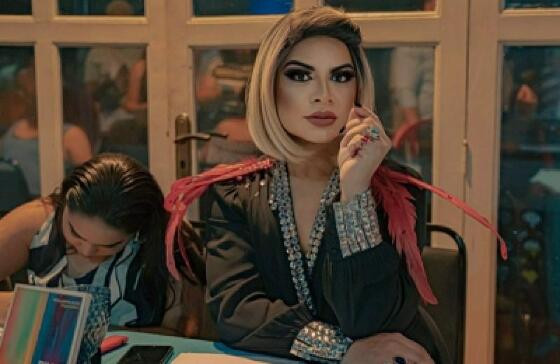 Drag Queen Nelly Winter