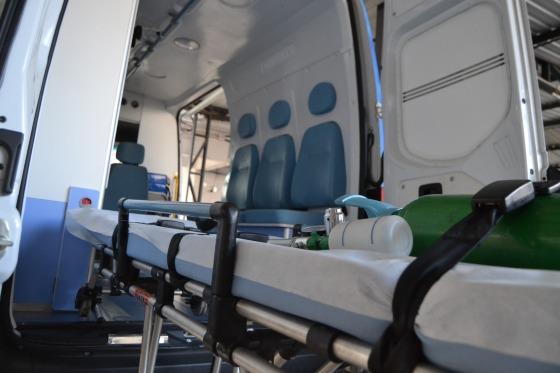atendimento maca ambulancia