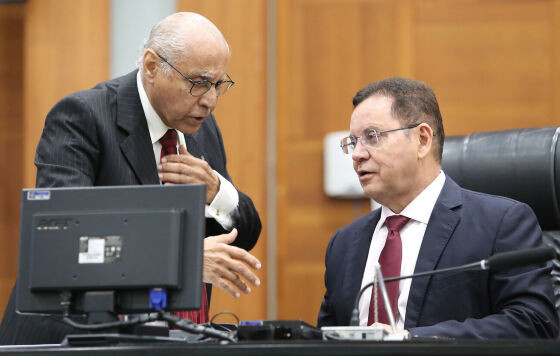 JULIO CAMPOS E BOTELHO