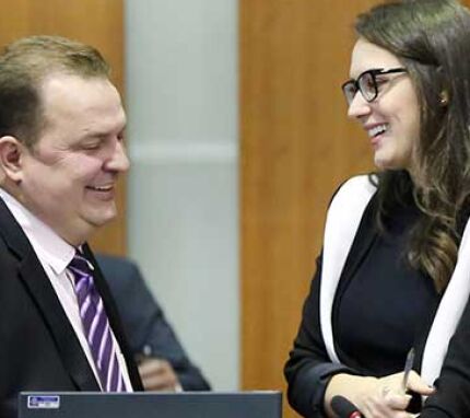 MAX E JANAINA