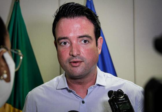 LÉO BORTOLIN