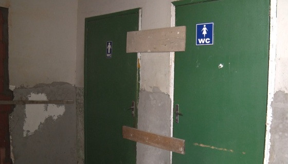 Banheiros na Policlínica do Coxipó estão interditados