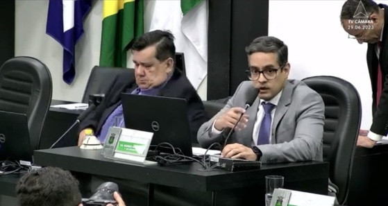 RODRIGO ARRUDA E SÁ