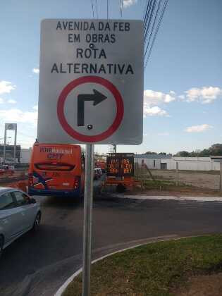 Região do Zero KM em frente ao aeroporto recebe trânsito de todas