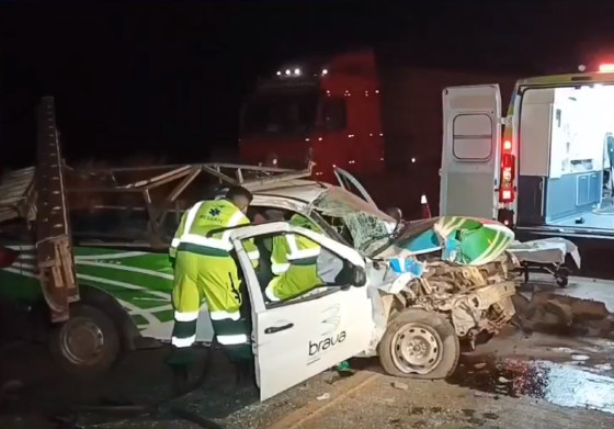 forte colisao picape 163