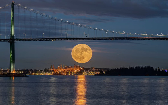SUPERLUA DO ESTORJÃO