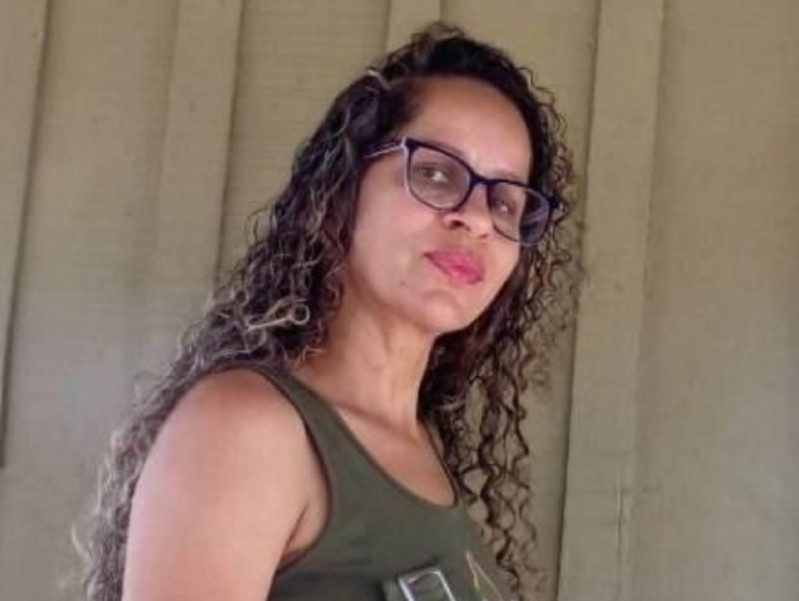 Mulher é Assassinada A Facadas Pelo Ex-marido, Que Cometeu Suicídio Na ...