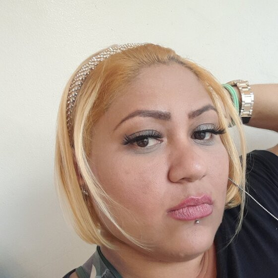 Mulher morta na porta de casa a tiros 
