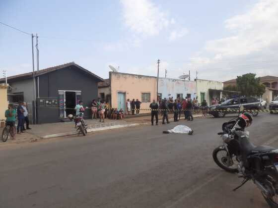 Homem é executado a tiros em Nobres