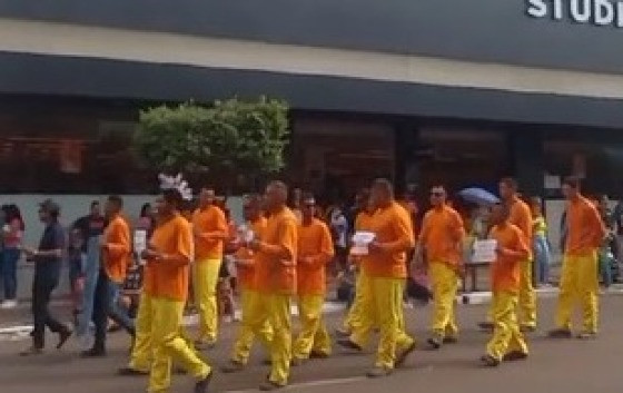 Desfile 7 de set roo