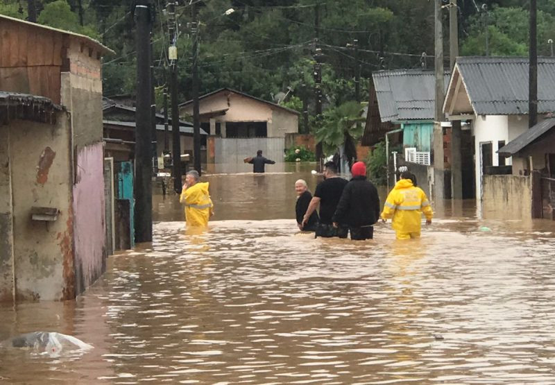 Fortes Chuvas Atingem Santa Catarina E O Rio Grande Do Sul E Deixa Municípios Em Alerta 