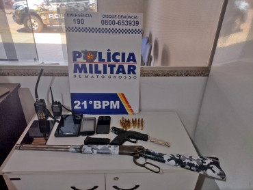 Armas e munições apreendidos em Juara