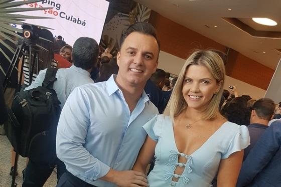 Júnior Leite e a esposa Carine Luckmann