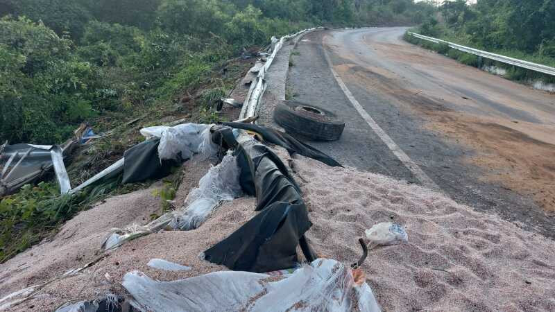 Internautas 'agradecem chuva' e cobram Mendes asfalto entre Colniza a  Castanheira