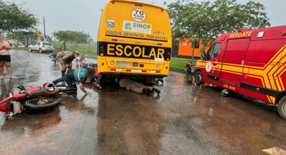 Acidente ônibus e moto