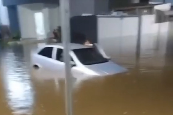Enchente Cáceres