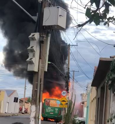 onibus fogo